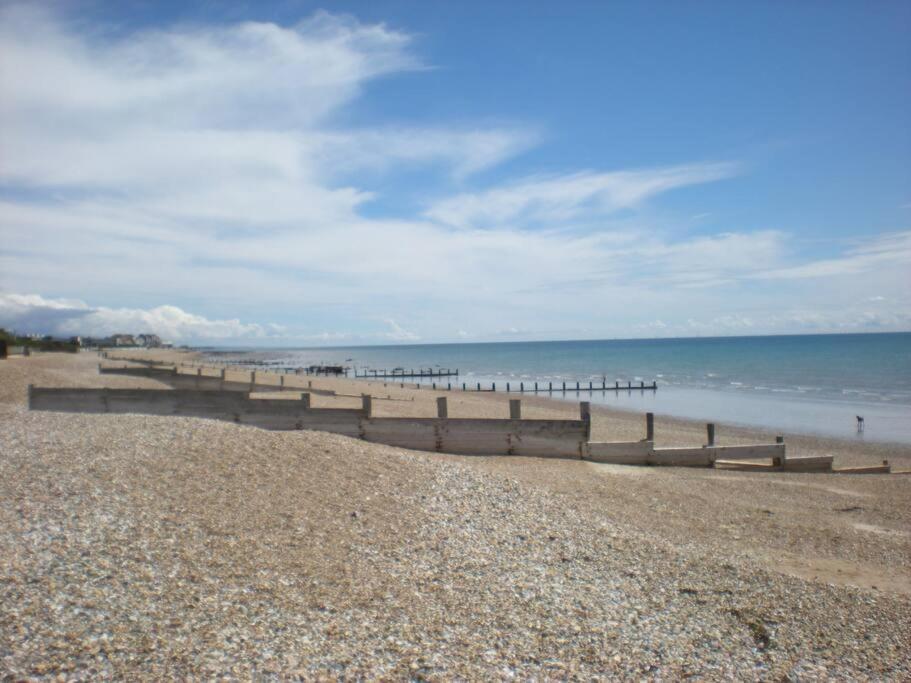 Beautiful Gate House A 4 Minute Walk From Beach Bognor Regis Zewnętrze zdjęcie