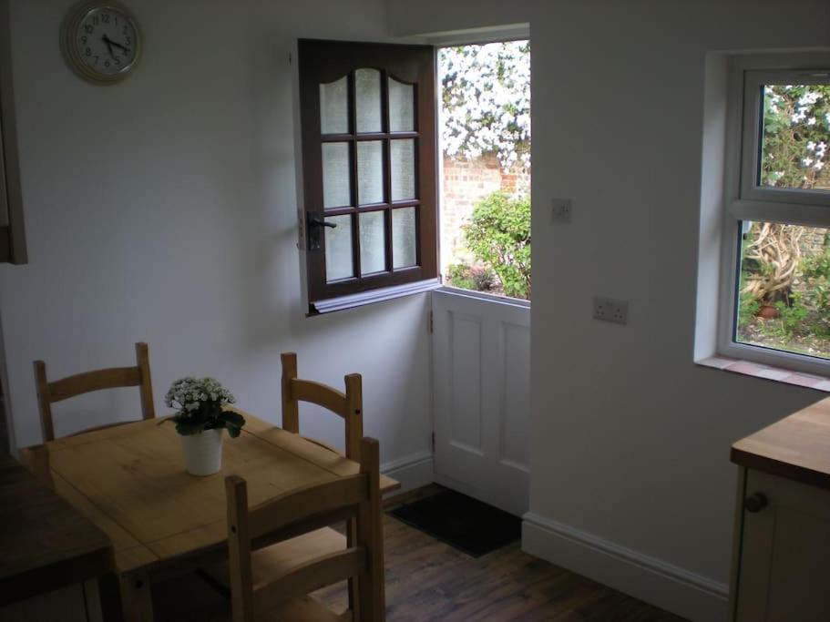 Beautiful Gate House A 4 Minute Walk From Beach Bognor Regis Zewnętrze zdjęcie
